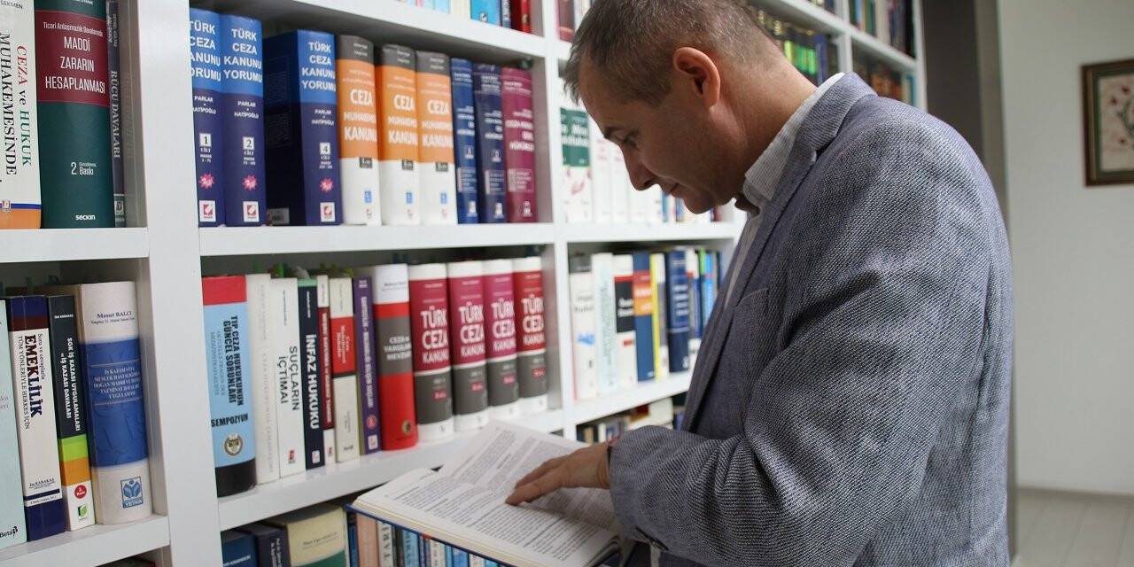 Yarım bıraktığı eğitim hayatını taçlandırdı