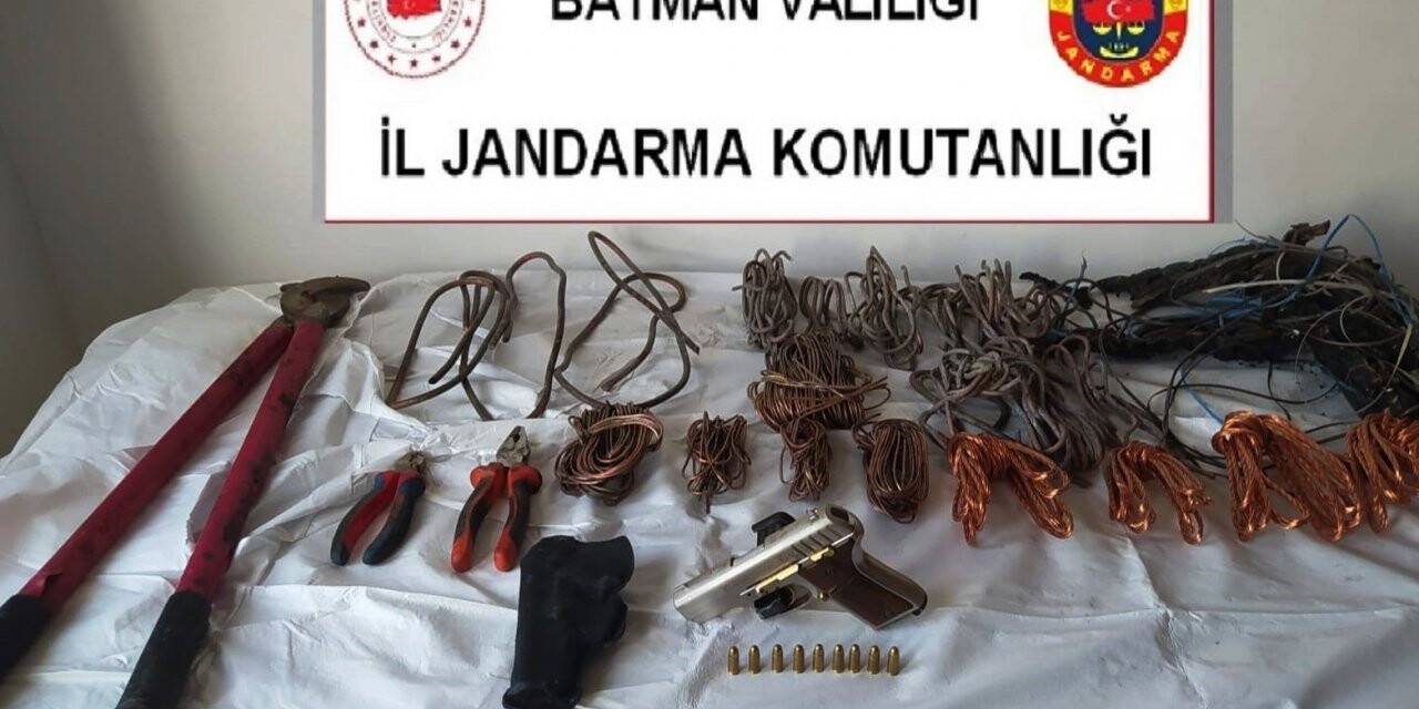 Batman’da kablo hırsızı tabancayla yakalandı