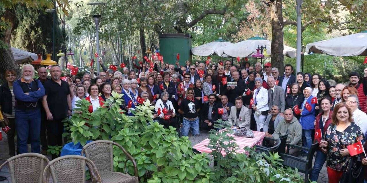 120 bin üyeli Eski Bursalılar Grubu geleneksel toplantıda buluştu