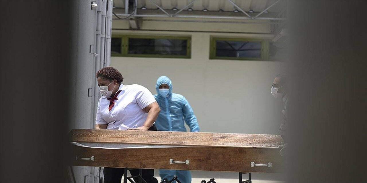 ABD'de Kovid-19'dan ölenlerin sayısı 745 bin 388'e çıktı