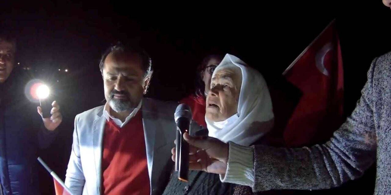 80 yaşındaki Kadriye Teyze Andımız’ı okudu