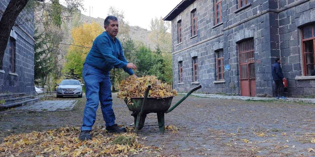 Kars’ta kartpostallık sonbahar görüntüleri