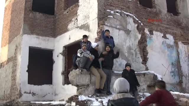 Genç Kıza Tecavüz Etti, Eşarpla Boğdu