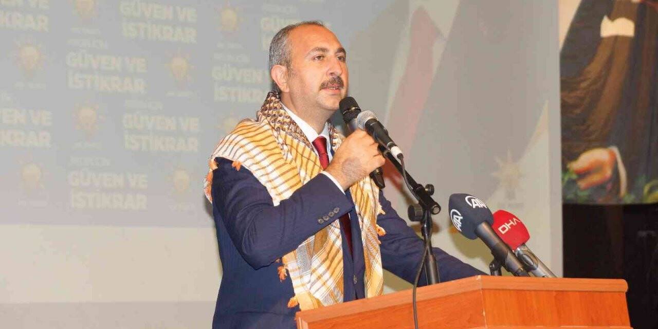 Adalet Bakanı Gül: Bu millete kimse pranga vuramayacak