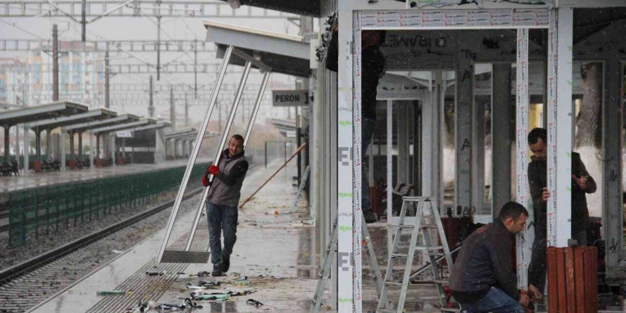 Karaman Garı’nda Yüksek Hızlı Tren hazırlıkları hızla sürüyor