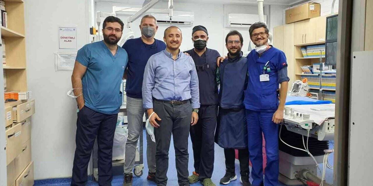 88 yaşındaki hastanın aort kapağı ameliyatsız değiştirildi