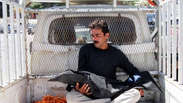 Urfa'da Lastiğine Kıyafet Takılan Motosiklet Devrildi: 1 Ölü