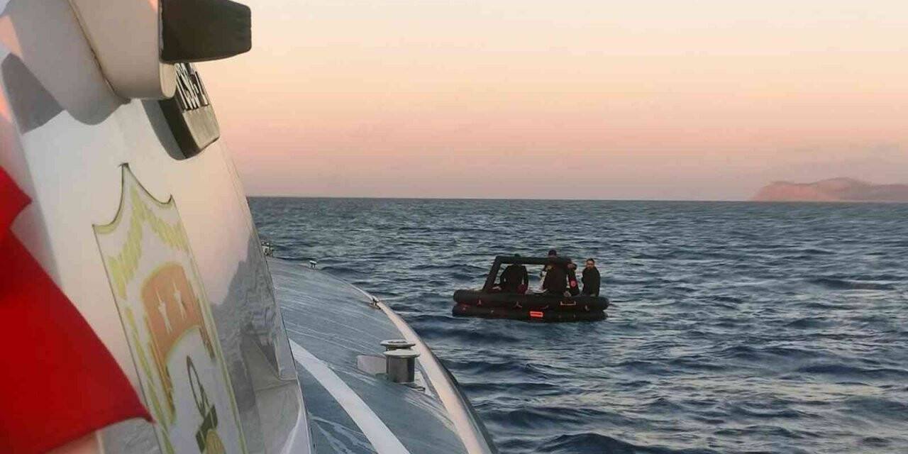 Marmaris ve Datça’da 45 göçmen kurtarıldı