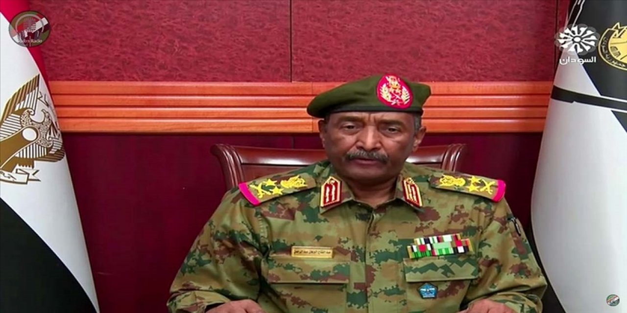 Sudan Ordusu Komutanı Burhan, 4 bakanın serbest kalmasına karar verdi