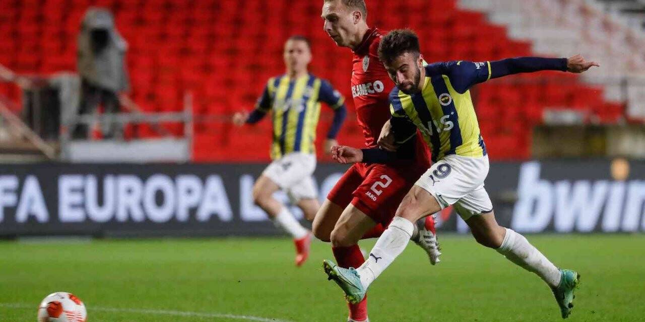 UEFA Avrupa Ligi: Royal Antwerp: 0 - Fenerbahçe: 3 (Maç sonucu)