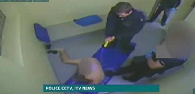 İngiliz polisinden elektrikli işkence VİDEOHABER