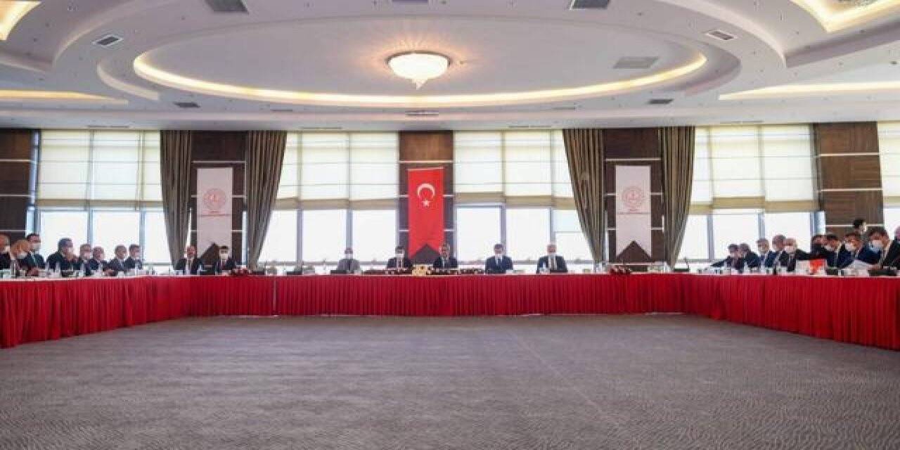 MEB 1,5 milyar liralık ilave yatırımla 70 yeni okul yapacak