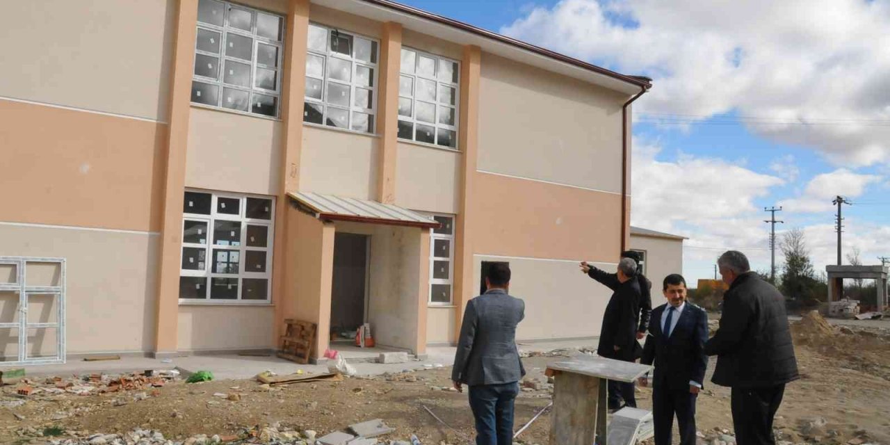 Akşehir Belediyesinin yaptırdığı 4 atölye binasında sona yaklaşıldı