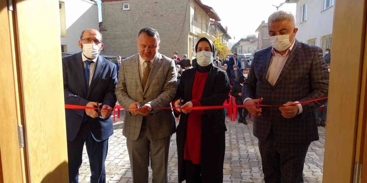 Hisarcık’ta Diyanet Gençlik Merkezi açıldı