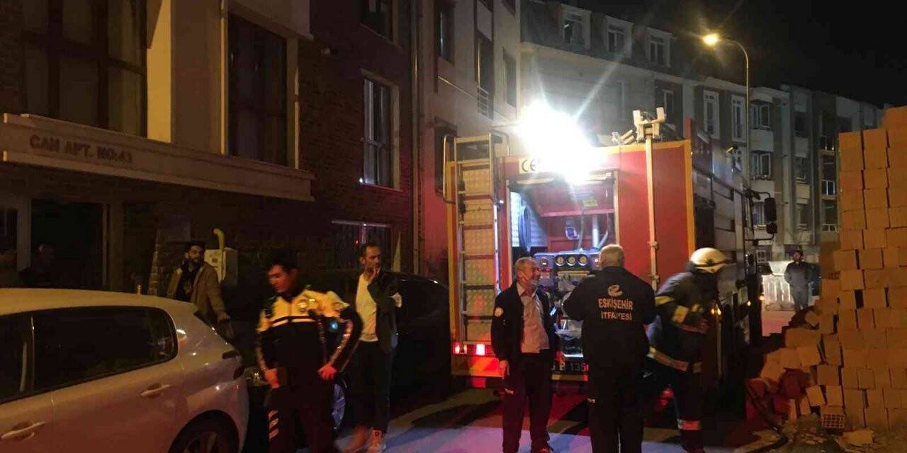 Kızartma tavasından çıkan yangın paniğe neden oldu