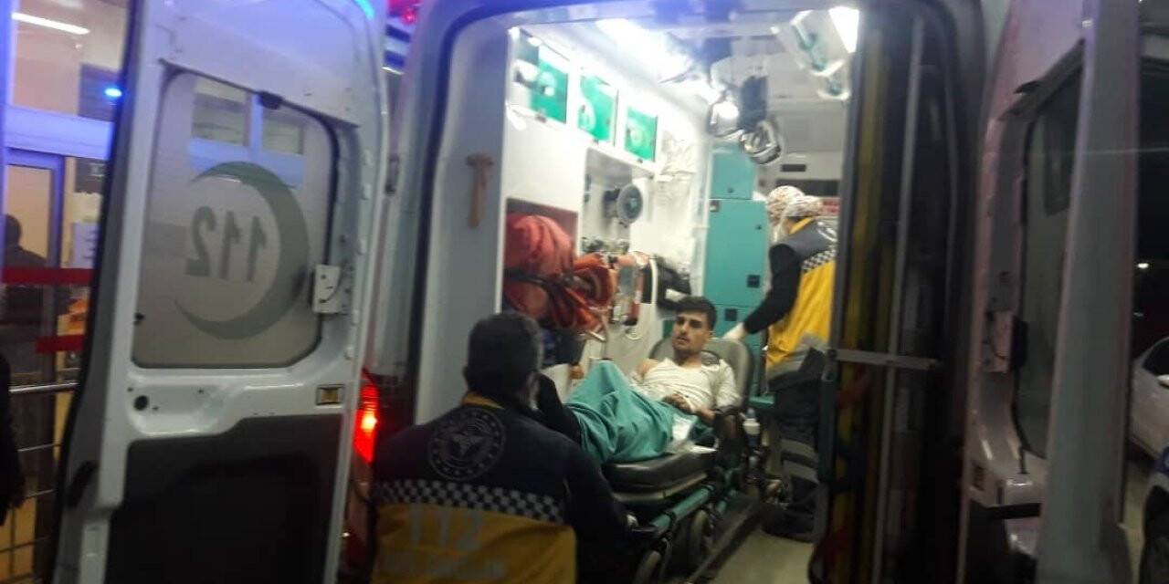 Kozan’da bıçaklı kavga