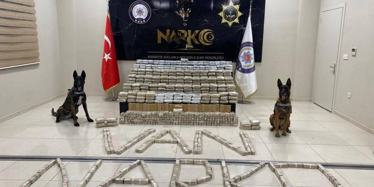 Van’da 479 kilo 400 gram uyuşturucu ele geçirildi