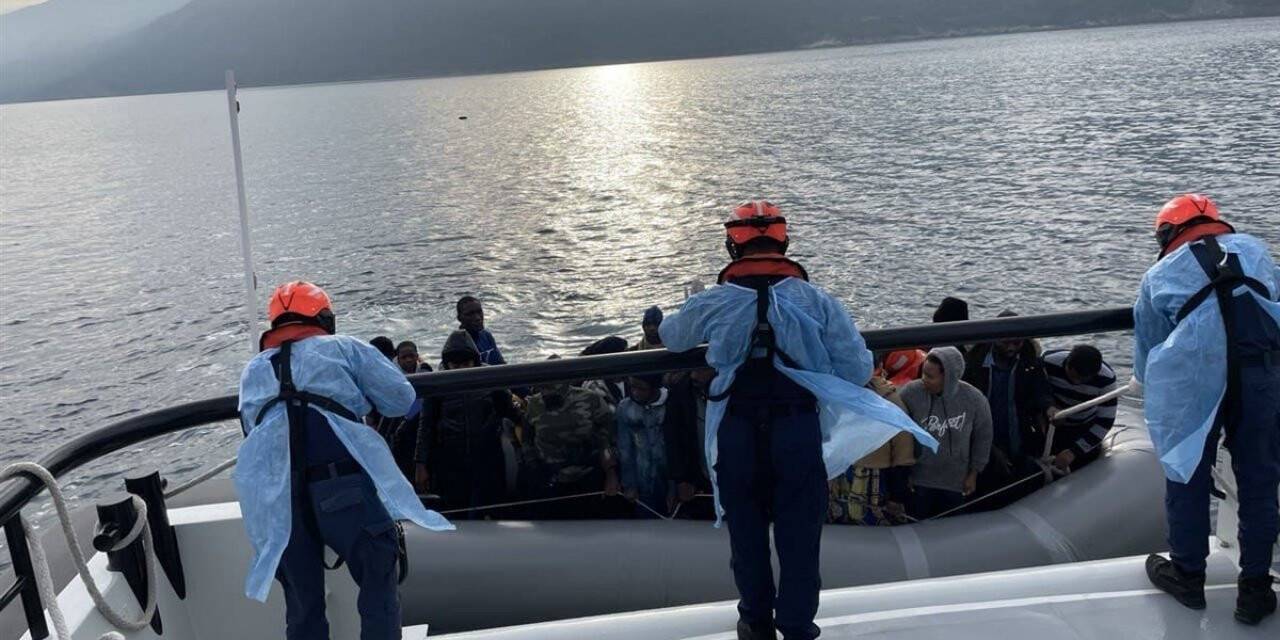 Aydın’da 52 düzensiz göçmen kurtarıldı