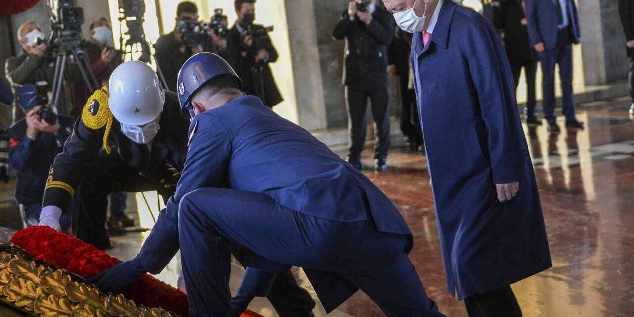 Devletin zirvesi Anıtkabir’de