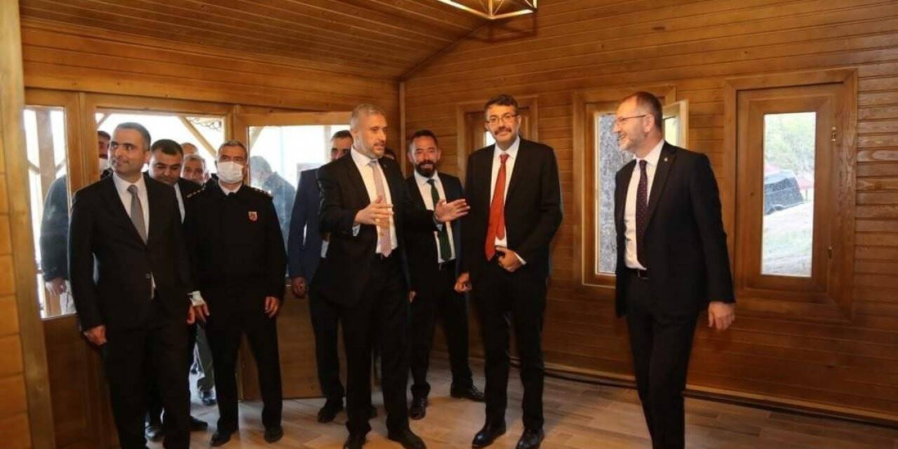 Başkan Ceyhun: "Memleketimizin her karış toprağı ayrı bir güzel”