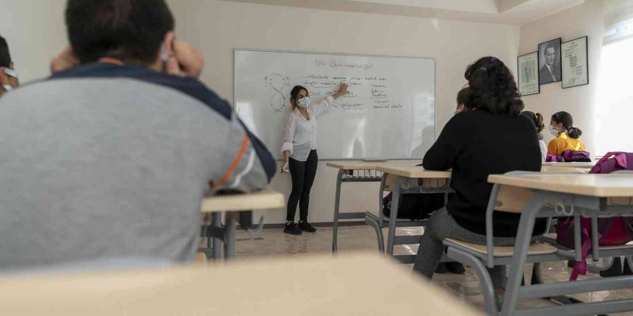 Mersin Büyükşehir Belediyesi kurs merkezleri açmaya devam ediyor
