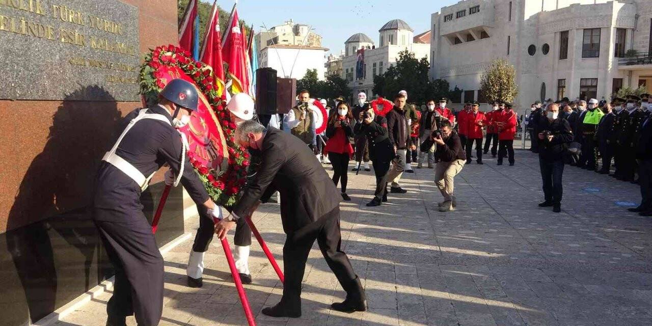 Gazi Mustafa Kemal Atatürk Hatay’da törenle anıldı
