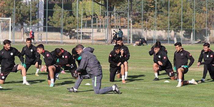 1922 Konyaspor, Pazarspor mesaisine devam etti