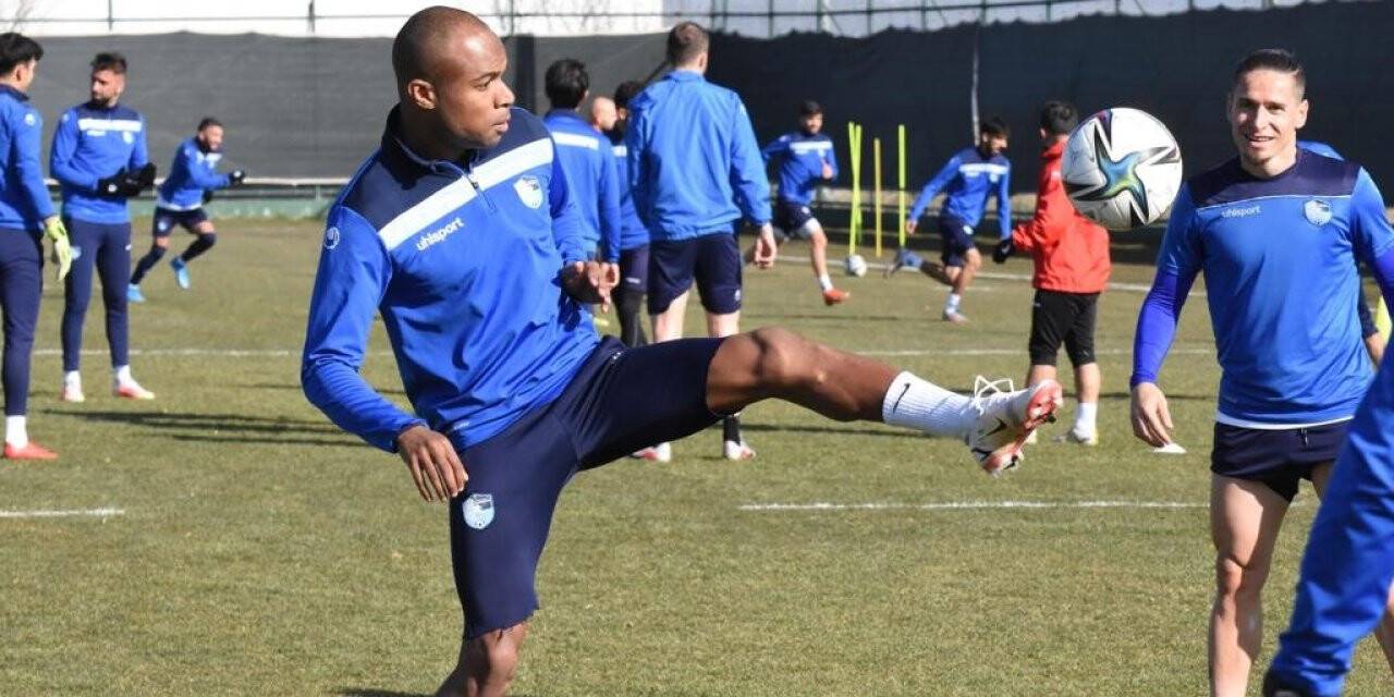 BB Erzurumspor milli arada günü çift antrenmanla geçiriyor