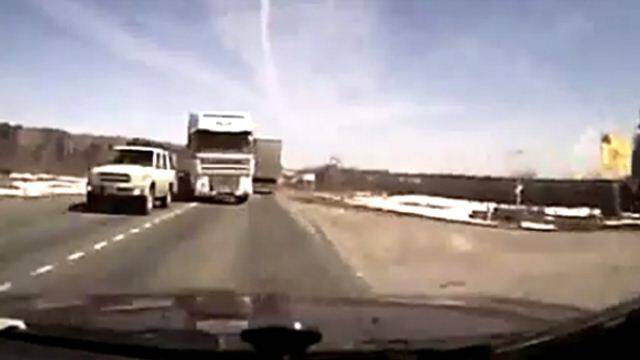 Yağmurdan kaçarken doluya tutuldu