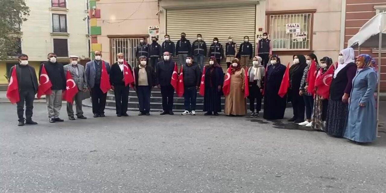 HDP önündeki ailelerin evlat nöbeti 800. gününde devam ediyor