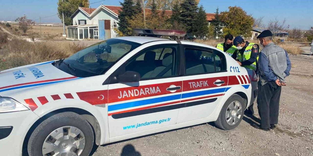 Kırmızı ışık ve hız kurallarına uymayanlar drone ile havadan tespit edildi