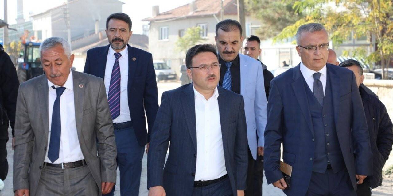Vali Çiçek, köylülerin istek ve taleplerini dinledi