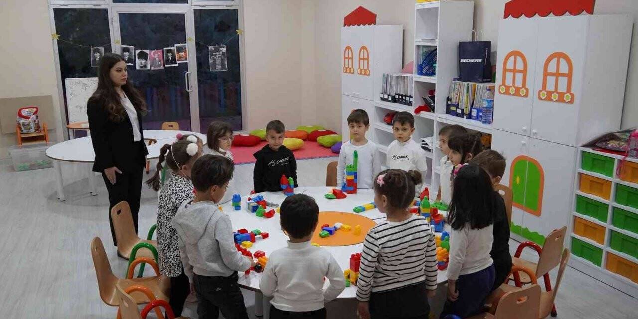 Gül Kreş Adası’nın minikleri Atatürk’ü unutmadı