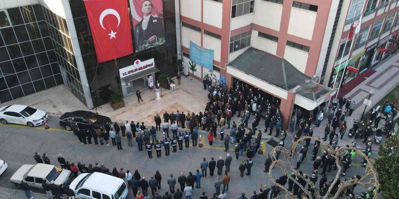 Efeler Belediyesi çalışanları Atatürk’ü andı
