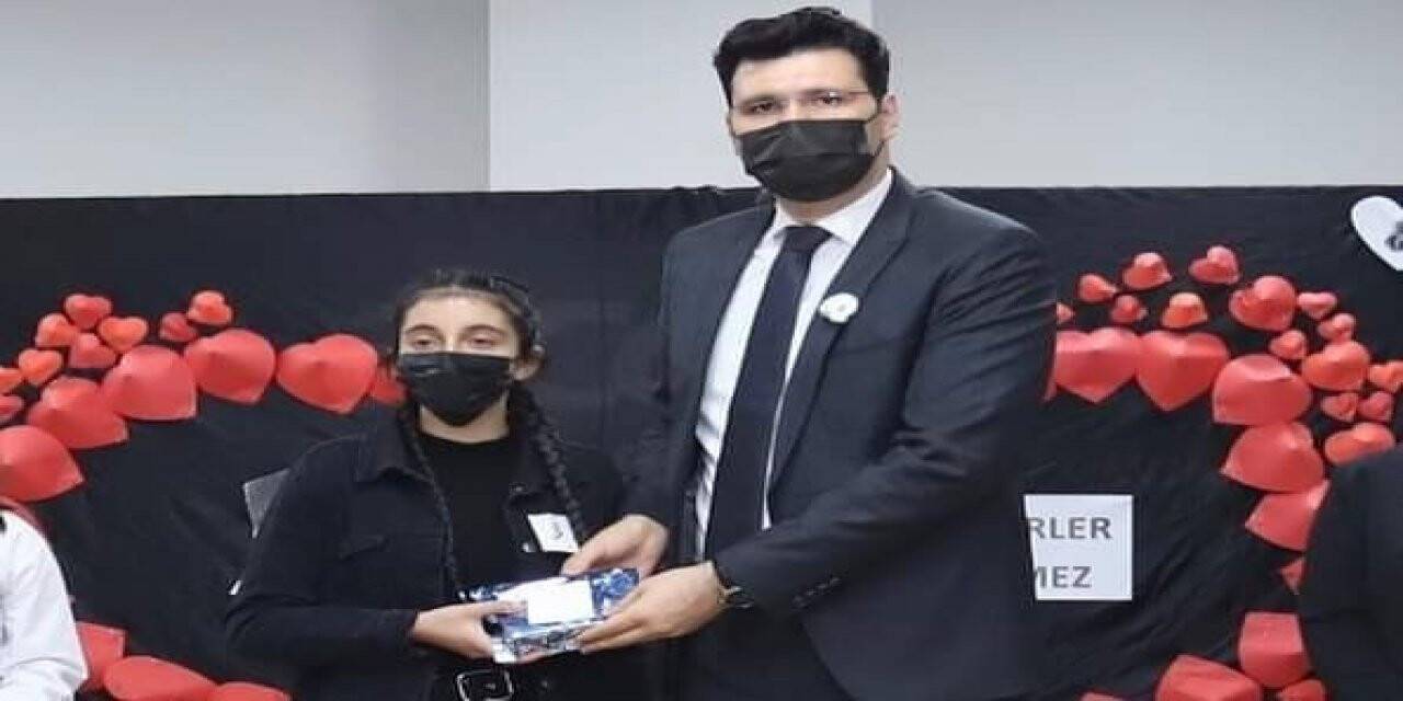 Atatürk Hakkari’de törenle anıldı