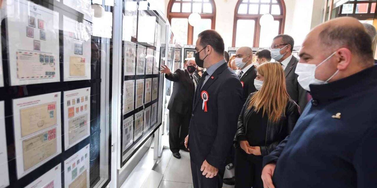 Beyoğlu’nda 10 Kasım’a anlamlı sergi: Özel pullar ilk kez sergilendi