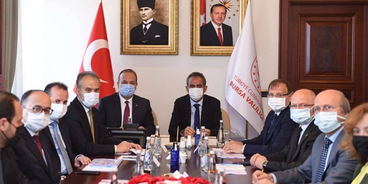 400 milyonluk eğitim yatırımı müjdesinin 50 milyonluk ilk ödeneği Bursa’ya aktarıldı