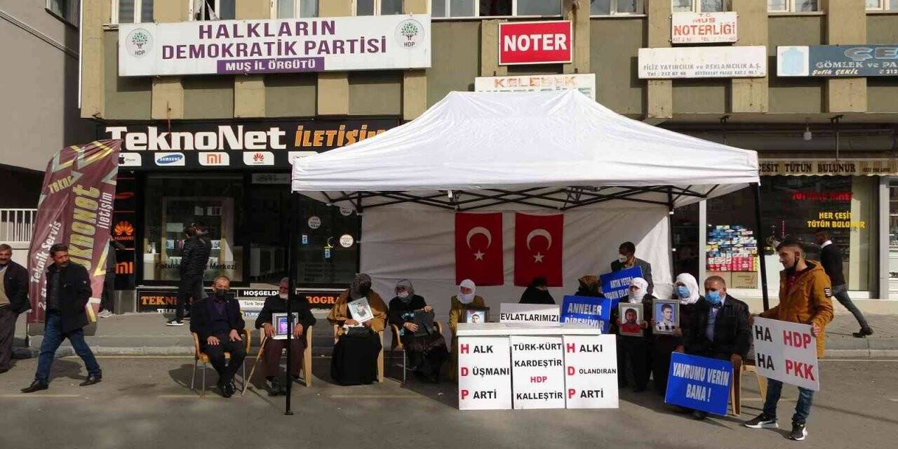 Muş’ta evlat nöbeti tutan ailelerin sayısı 17’ye yükseldi