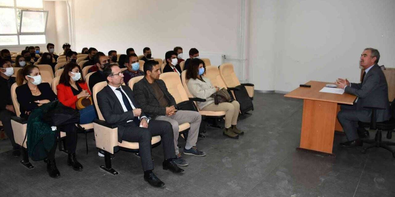 Söke İşletme Fakültesi’nden “Atatürk ve Modern Türkiye” paneli