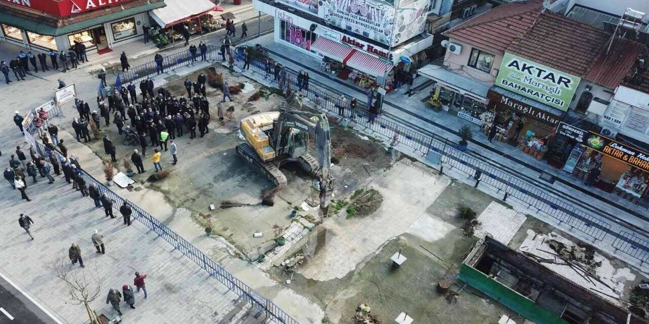 20 Yıl önce yıkılan bina yeniden yükseliyor
