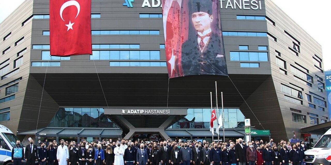 Tüm hastane personeli 09.05’te Atatürk’ü andı