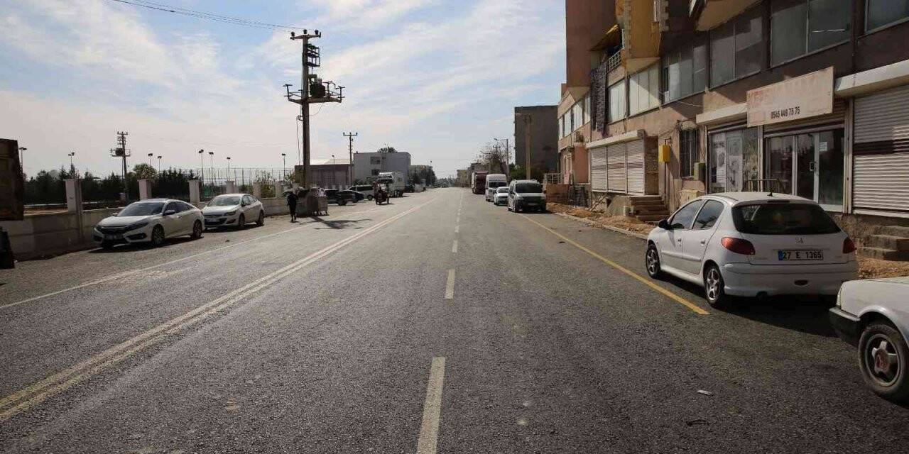 Kızıltepe Stadyum Caddesinde asfaltlama çalışmaları tamamlandı