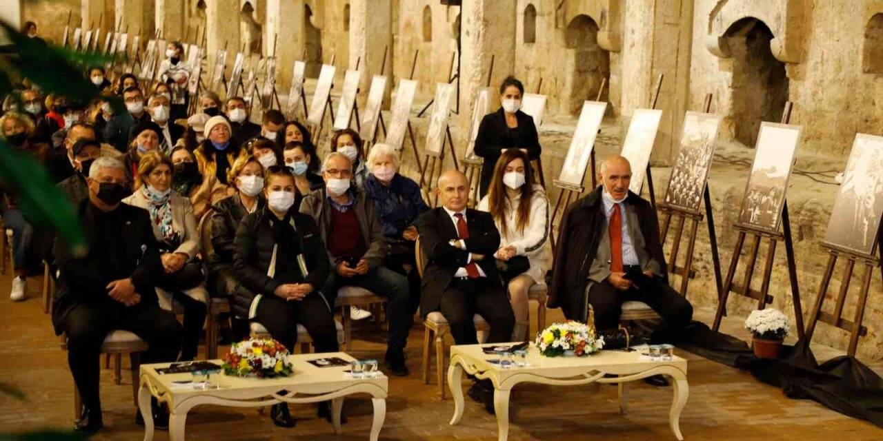 Büyükçekmece’de Atatürk fotoğrafları sergisi açıldı