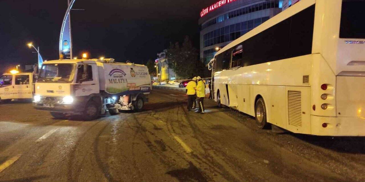 Malatya’da kırmızı ışık ihlali kaza getirdi: 1’i ağır 5 yaralı