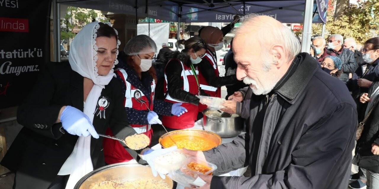 Başkan Hürriyet, Atatürk’ün en sevdiği yemekleri ikram etti