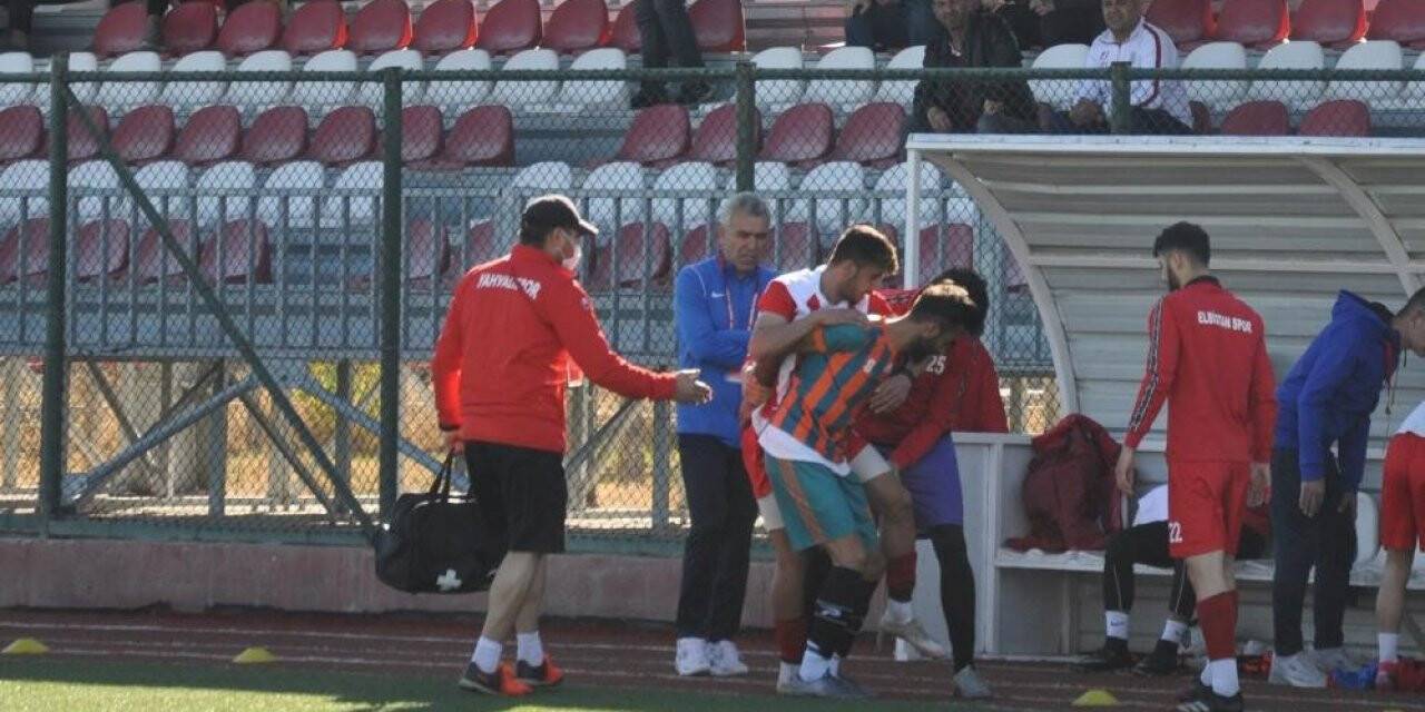 Rakibini sırtında taşıyan kaptan
