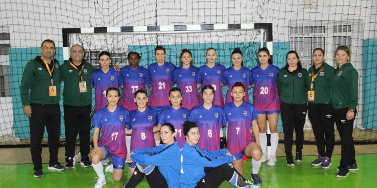 Büyükşehir GSK Kadın Hentbol Takımı Elazığ’dan mutlu döndü