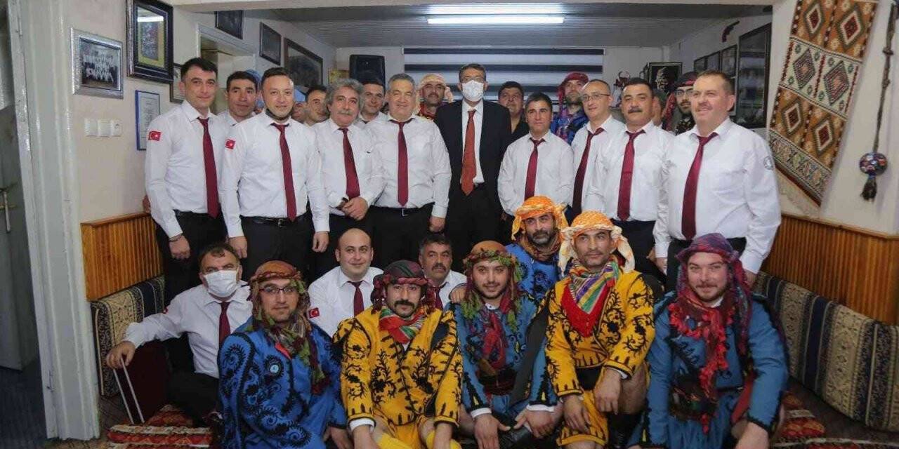 Vali Çelik yaren gecesine misafir oldu