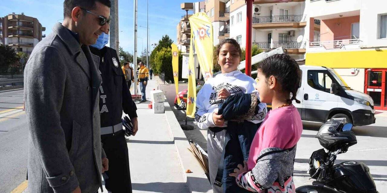 Kuşadası’nda köprülü kavşaklara butonlu yaya geçidi geliyor