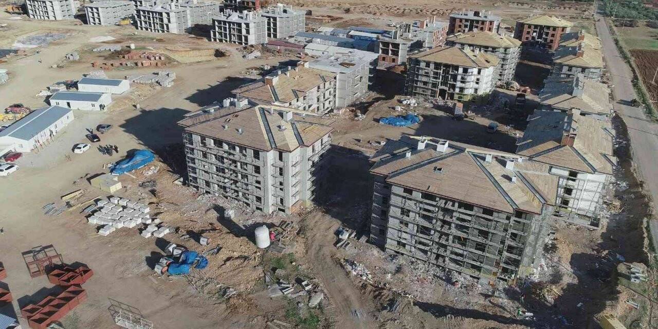 Şehzadeler TOKİ’nin yüzde 40’ı tamamlandı